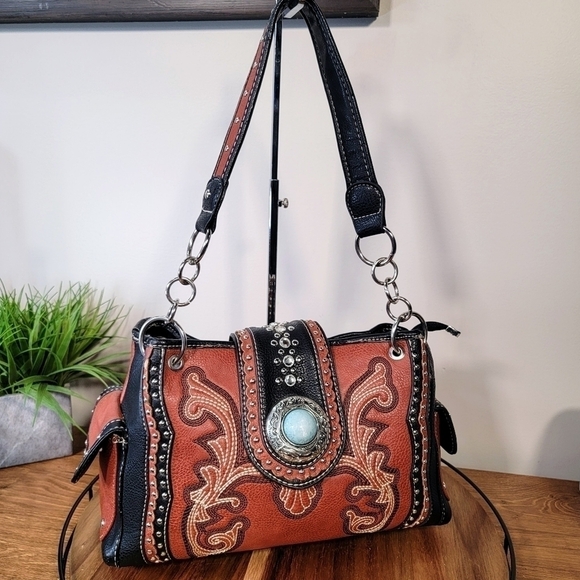 P & G COLLECTION Brown Western Shoulder Bag Embellished Studded - Picture 11 of 17